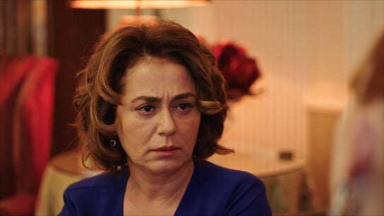 La se&ntilde;ora Fazilet y sus hijas