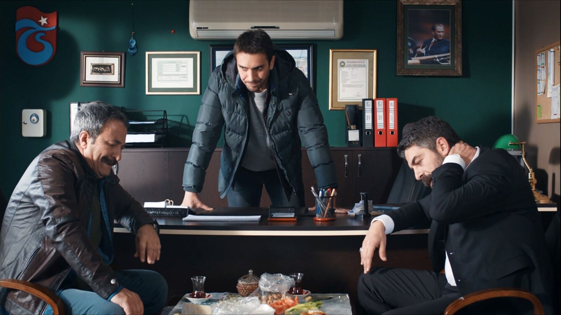 Tahir y Mustaf&aacute;