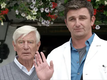 Doctor Martin Y Roman Doctor Martin Y Roman