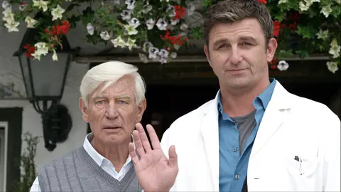 Doctor Martin Y Roman Doctor en los Alpes