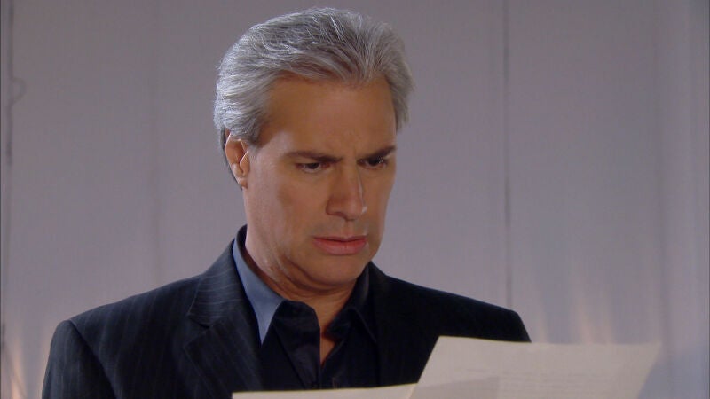 Marcelo monta en cólera cuando descubre el testamento de su mujer