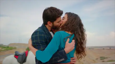 Miran y Reyyan se funden en un apasionado beso Hercai