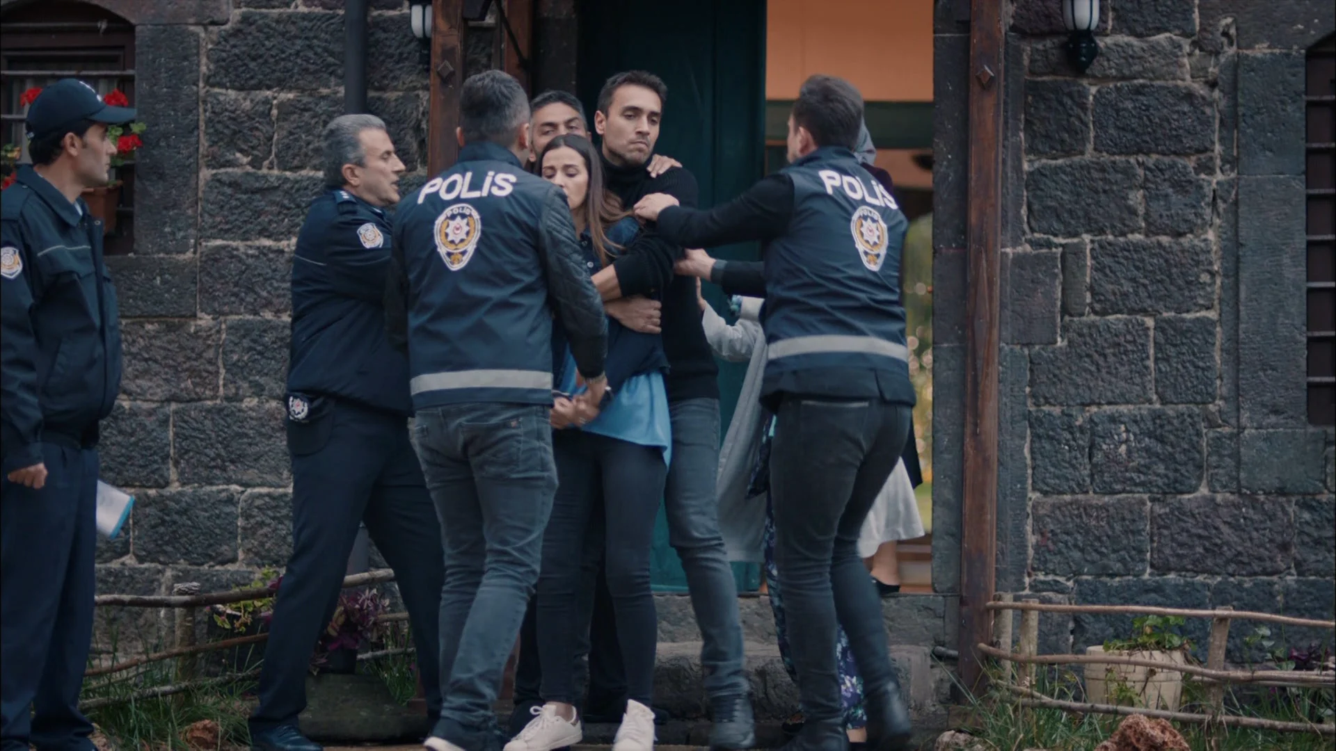Nefes entre rejas 'Fugitiva'