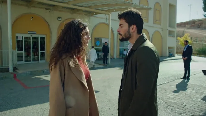 Reyyan: 'Tus palabras ya no me valen' Reyyan: 'Tus palabras ya no me valen'