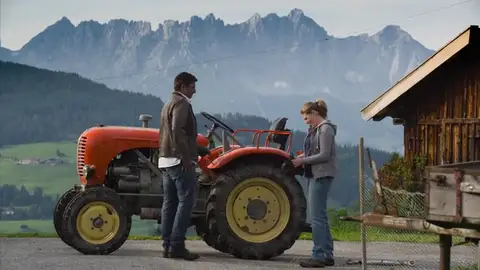 Lena descubre quien es su padre biológico Lena descubre quien es su padre biológico