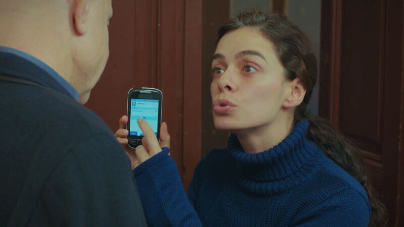 Bahar planta cara a Hikmet, el proxeneta de Ceyda: 