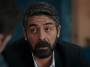 Los deberes de Mustafá Los deberes de Mustafá