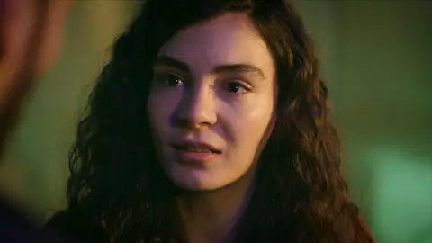 Reyyan, enfadada con Miran Hercai