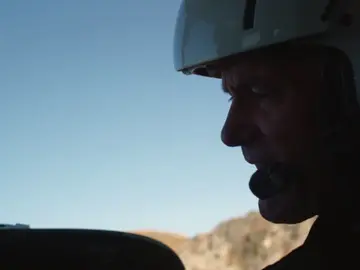 El equipo de rescate no logra encontrar a Jenny  El equipo de rescate no logra encontrar a Jenny