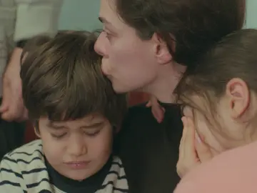 La última maldad de Sirin se le vuelve en contra: deja su familia completamente rota La última maldad de Sirin se le vuelve en contra: deja su familia completamente rota