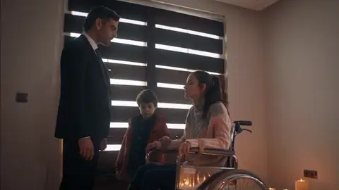 Vedat a Nefes y Yigit: ''No voy a perdonar lo que me habéis hecho'' Vedat a Nefes y Yigit: ''No voy a perdonar lo que me habéis hecho''
