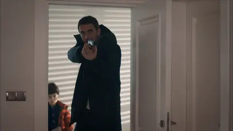 Tahir al rescate Fugitiva