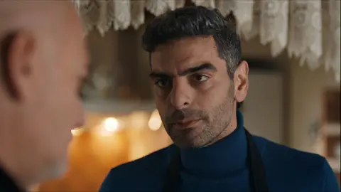 Vedat Sayar Fugitiva