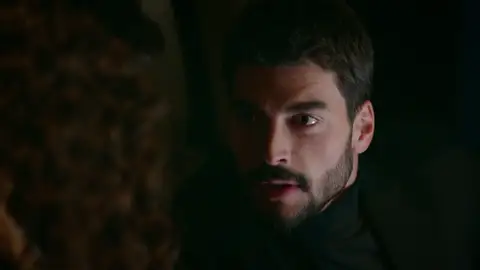 Miran a Reyyan: "Solo quiero que seas feliz" Miran a Reyyan: "Solo quiero que seas feliz"