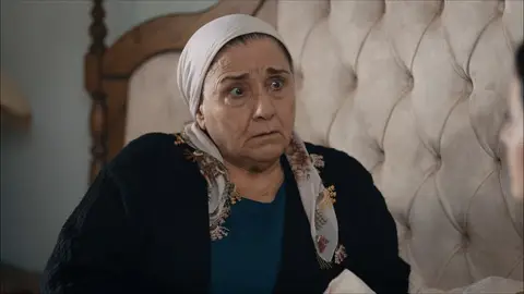 Saniye, sorprendida Fugitiva