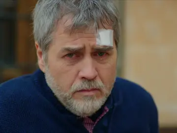 La primera conversación de Reyyan con su padre tras descubrir que le ha mentido La primera conversación de Reyyan con su padre tras descubrir que le ha mentido