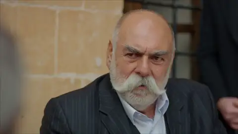 Nasuh entierra el hacha de guerra: "Reyyan es una Sadoglu" Nasuh entierra el hacha de guerra: "Reyyan es una Sadoglu"