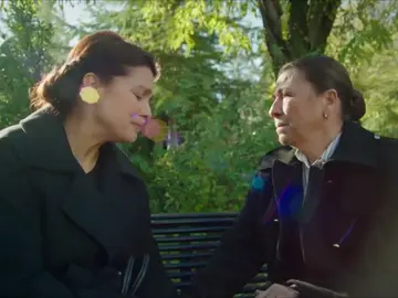 Zehra y Esma se reúnen en secreto, ¿por qué? Zehra y Esma se reúnen en secreto, ¿por qué?