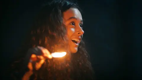 Melek, desesperada Fugitiva