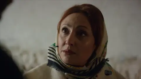 ¿Por qué Sultana y Azat se reúnen en secreto? ¿Por qué Sultana y Azat se reúnen en secreto?