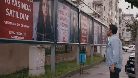 Carteles contra Nefes Fugitiva