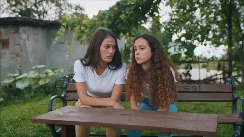 Melek y Hazan Fugitiva