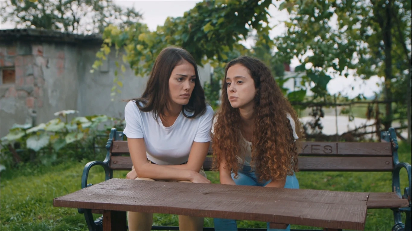 Melek y Hazan Fugitiva