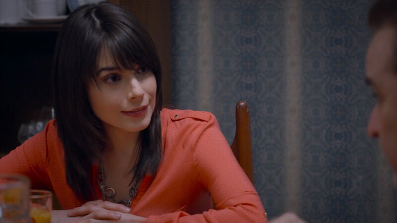 Gina sigue presionando a Pedro sobre su paternidad