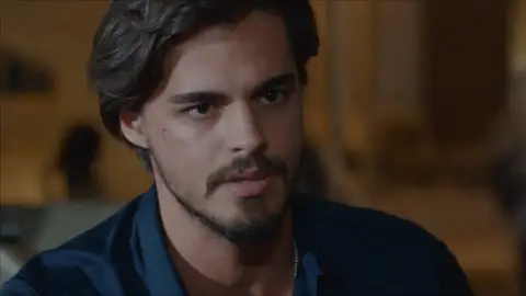 Selim se enfrenta a Arzu: "Cennet debería volver a la empresa" Selim se enfrenta a Arzu: "Cennet debería volver a la empresa"