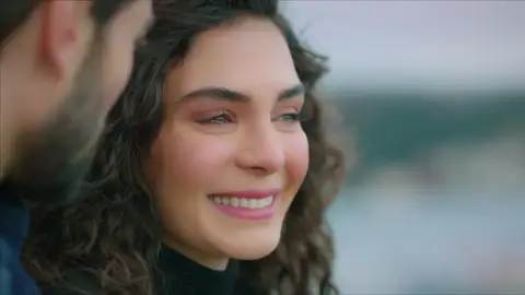Miran cumple el sueño de Reyyan de ver el mar Miran cumple el sueño de Reyyan de ver el mar