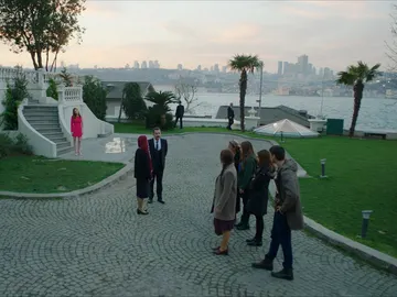 El nuevo trabajo de Seher y su familia El nuevo trabajo de Seher y su familia