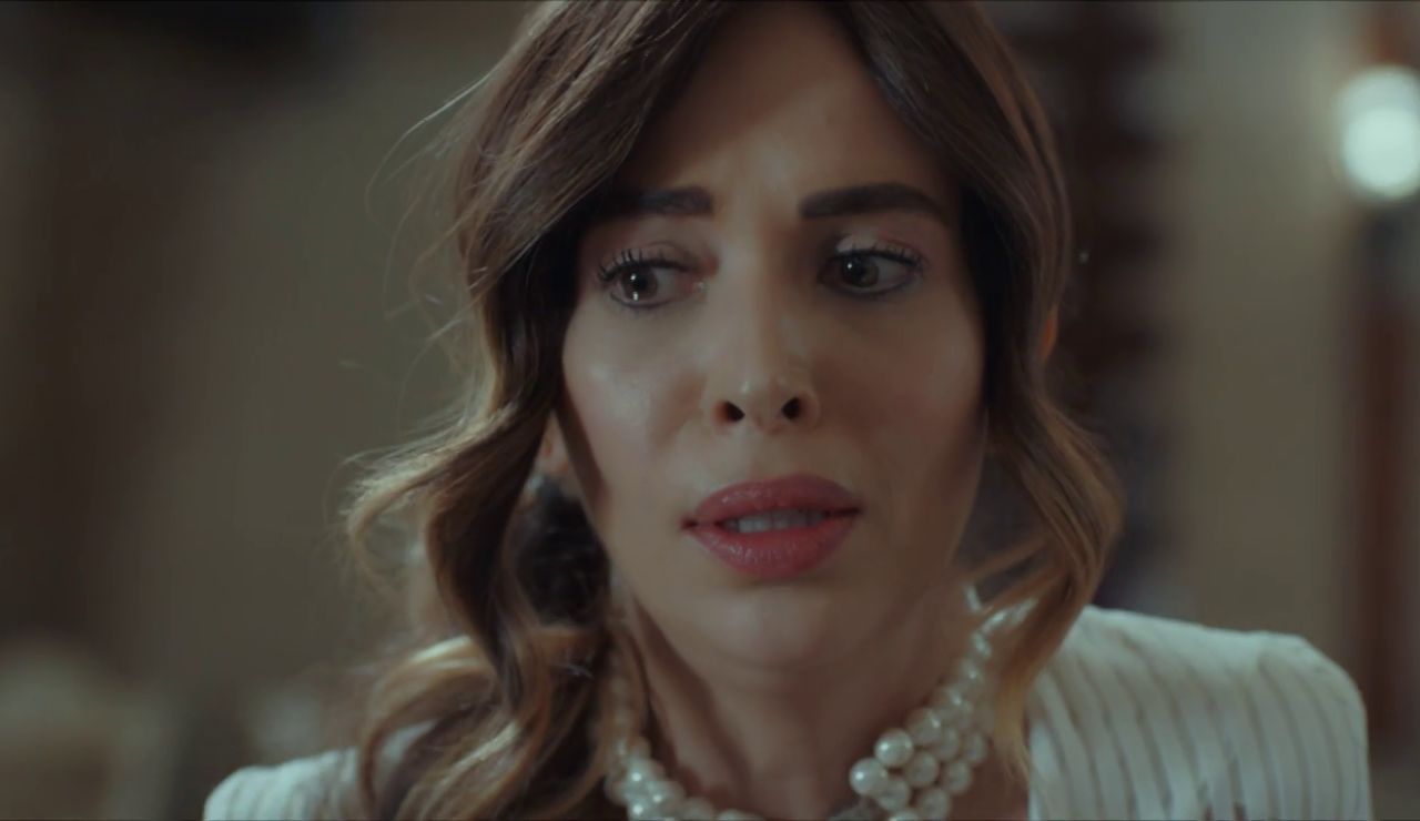 La madre falsa de Cennet confiesa: "No soy tu madre"