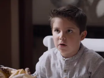 Nico pilla a Ernesto y Irene in fraganti: "¿Se están besando?" Nico pilla a Ernesto y Irene in fraganti: "¿Se están besando?"