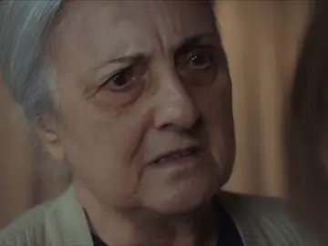 El ultimátum de Mukadde: "Si no me dices quién es su padre se lo contaré todo a Cennet" El ultimátum de Mukadde: "Si no me dices quién es su padre se lo contaré todo a Cennet"