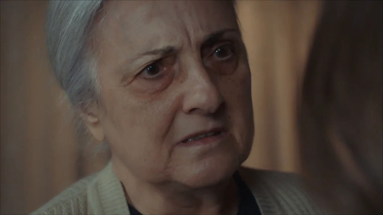 El ultimátum de Mukadde: "Si no me dices quién es su padre se lo contaré todo a Cennet" El ultimátum de Mukadde: "Si no me dices quién es su padre se lo contaré todo a Cennet"
