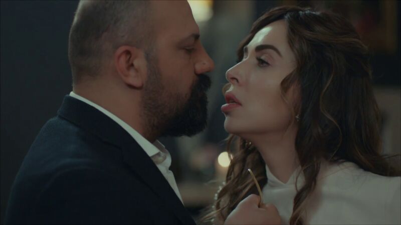 Arzu, desesperada por librarse de Kaya: 