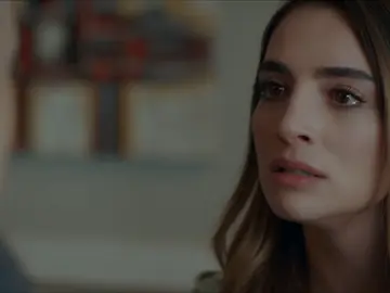 Mukaddes, dispuesta a contarle todo a Melissa: "Tu madre te ha ocultado la verdad" Mukaddes, dispuesta a contarle todo a Melissa: "Tu madre te ha ocultado la verdad"