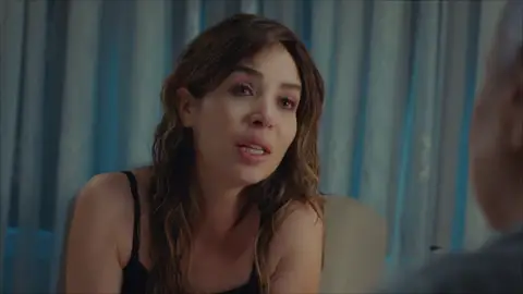 Arzu se resiste a hablar con Cennet: "¿Cómo voy a decirle que es fruto de una violación?" Arzu se resiste a hablar con Cennet: "¿Cómo voy a decirle que es fruto de una violación?"
