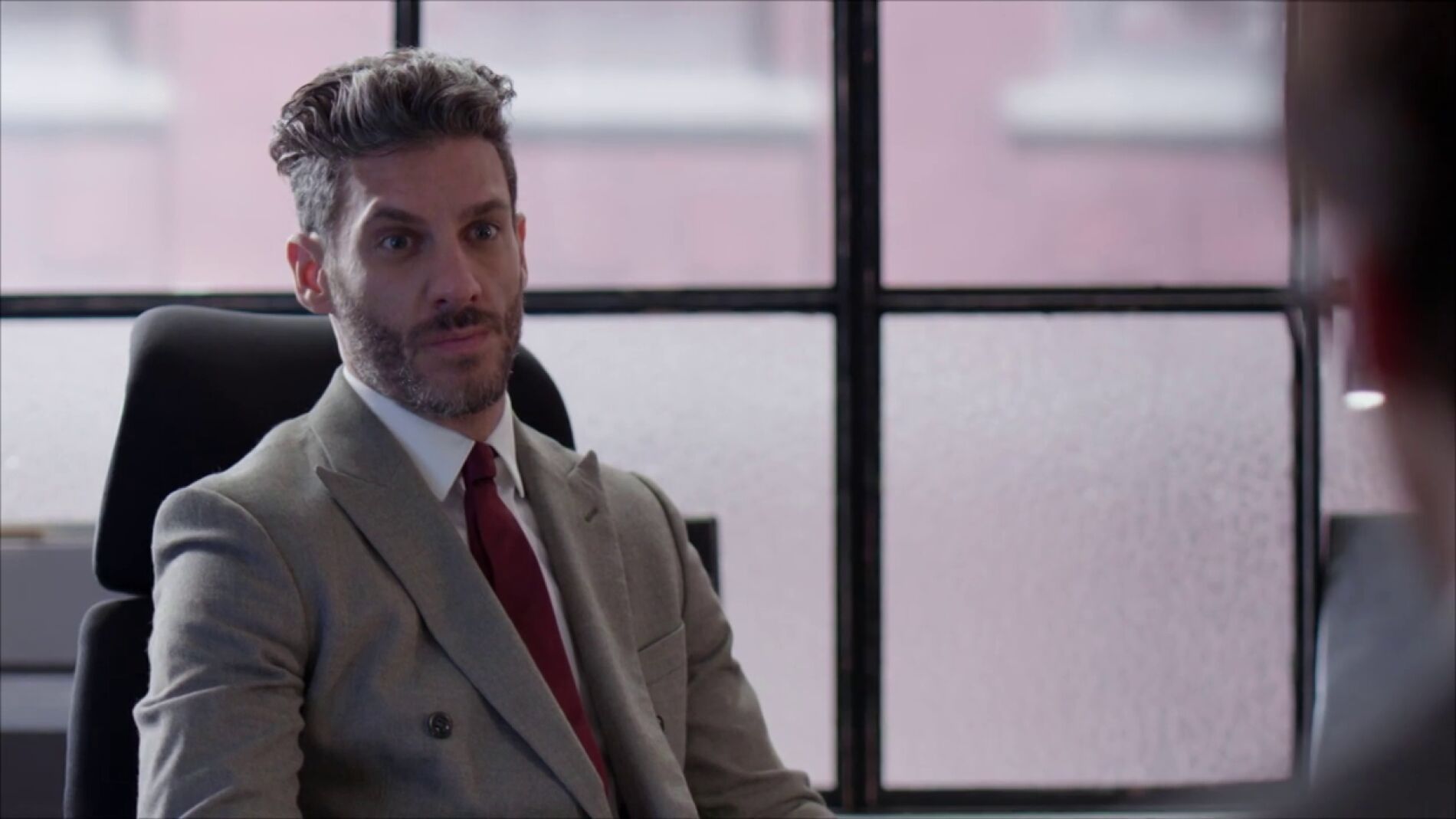 Armando y Ricardo conocen al misterioso novio de Betty