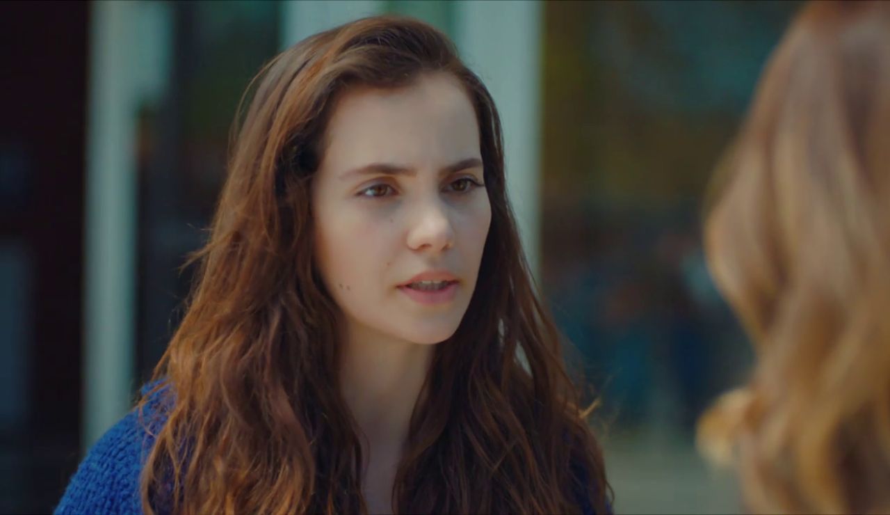 Cennet se reencuentra con Arzu tras intentar suicidarse