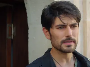 Aslan vuelve a cubrir a Miran: se hace pasar por el dueño de la casa donde se ve con Reyyan Aslan vuelve a cubrir a Miran: se hace pasar por el dueño de la casa donde se ve con Reyyan