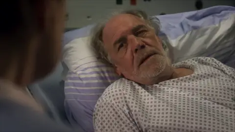 ¿Cuál es el estado de salud de Ludwig, el tío del Dr. Gruber? ¿Cuál es el estado de salud de Ludwig, el tío del Dr. Gruber?