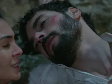 Miran agoniza: "Reyyan, pide ayuda" Miran agoniza: "Reyyan, pide ayuda"