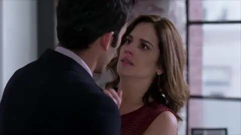 Ricardo intenta besar a Marcela: "Lo nuestro es real" Ricardo intenta besar a Marcela: "Lo nuestro es real"