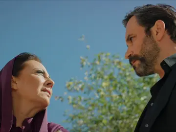 "Tu nieto está muerto, Azize": Cihan comunica la fatídica noticia "Tu nieto está muerto, Azize": Cihan comunica la fatídica noticia