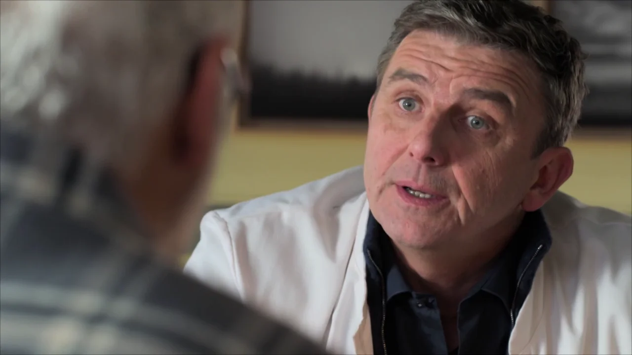 ¿Qué le pasa al señor Buler? El Dr. Gruber tiene una teoría ¿Qué le pasa al señor Buler? El Dr. Gruber tiene una teoría
