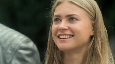 Descubre que está embarazada tras sufir unos terribles espasmos Descubre que está embarazada tras sufir unos terribles espasmos