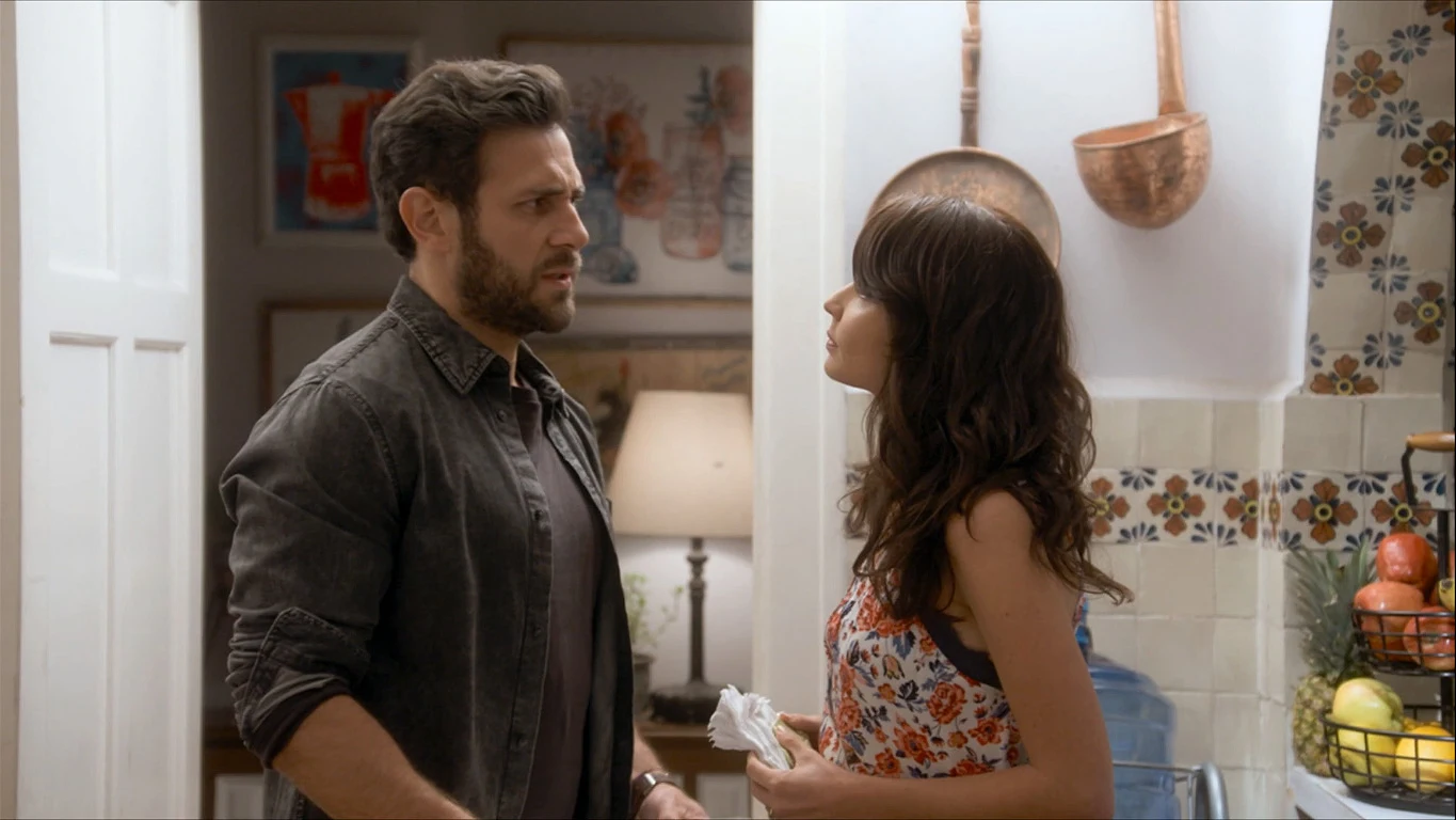 Santiago y Carolina Caer en tentación