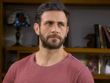 Santiago rechaza la ayuda de Damián Santiago rechaza la ayuda de Damián