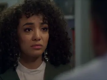 Armando, desesperado, suplica a Betty que vuelva con él Armando, desesperado, suplica a Betty que vuelva con él